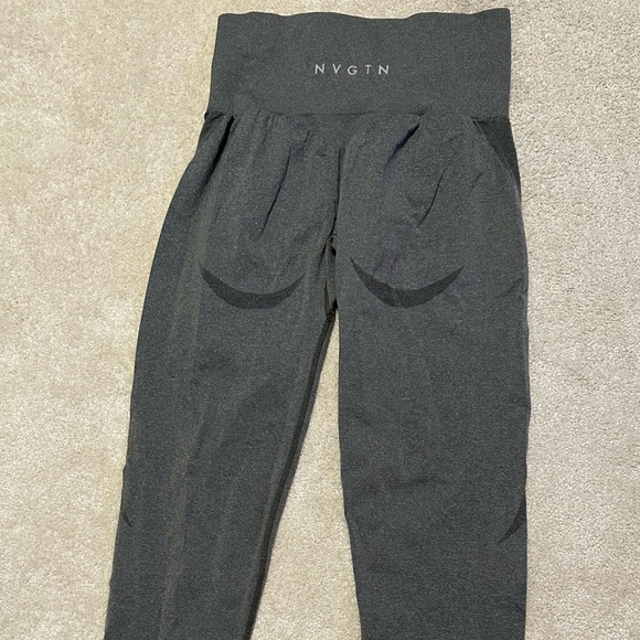 NVGTN Curve Defining Workout Leggings - Picture 2 of 4